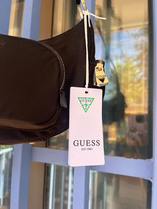 Bolso Negro Guess Nuevo con Etiquetas