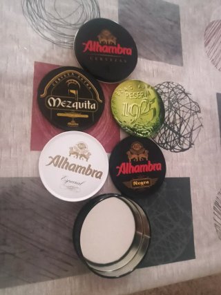 Lata con 4 posavasos Cerveza Alhambra