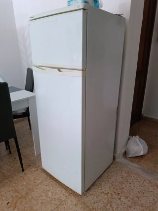 Nevera blanca