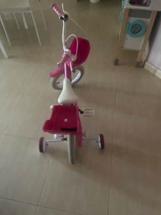 Bicicleta infantil rosa con ruedines (me custo 120