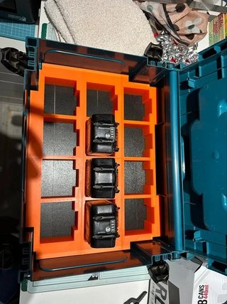 Inserto para 8 baterías Makita 18V