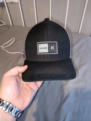 Gorra Hurley Negra y Gris