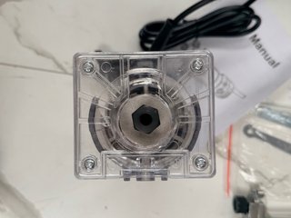Fresadora manual compacta para madera