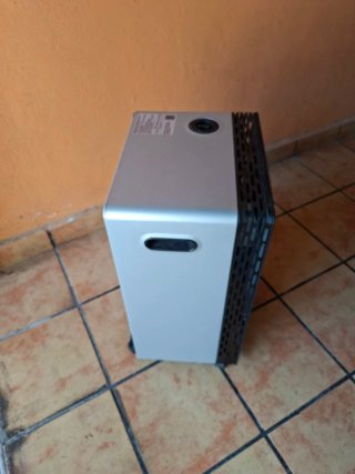 Estufa DeLonghi Negra Cristal
