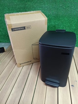 SONGMICS 8 L Cubo Basura Compacta, con Pedal