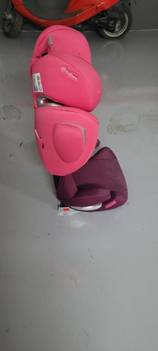 Silla de coche Cybex rosa y morada