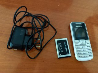 Móvil Samsung GT-E1050  Libre Plata/Blanco