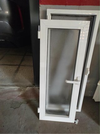 Ventana aluminio blanco  38 cm an x 96 cm al