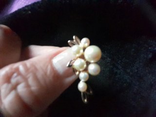 Pendientes bañados en oro con Perlas majoricas.