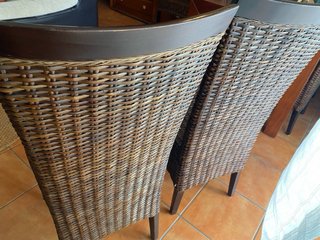 4 Sillas Comedor Ratán Marrón. Precio por unidad