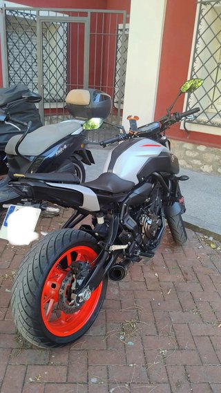 Yamaha MT-07 2015 Naked Negra Roja Blanca