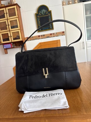 Bolso Pedro de Hierro Negro de Piel