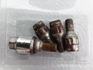 Tornillos Antirrobo BMW