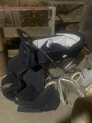 Cochecito Arrúe Derbi: Capazo y Silla