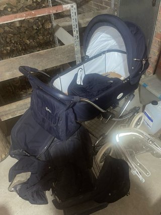 Cochecito Arrúe Derbi: Capazo y Silla