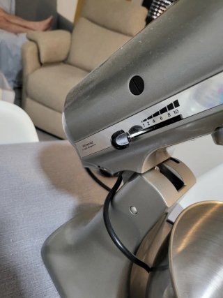 Batidor y espátula KitchenAid