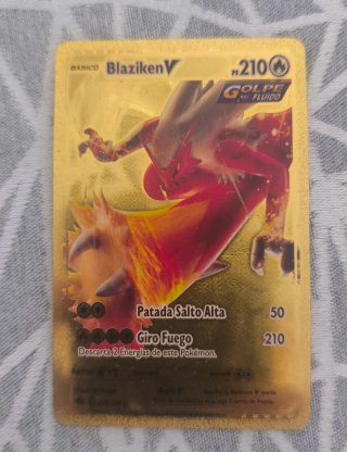 Carta Pokémon Blaziken V Dorada