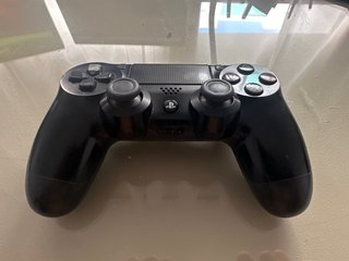 Mando PS4 Original Sony Negro