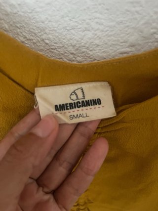 Camiseta mostaza tirantes talla única