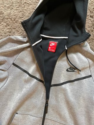 Sudadera Nike Tech Gris