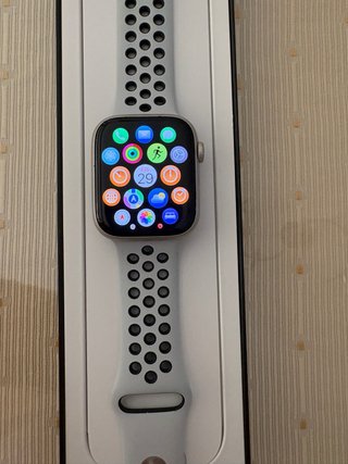 Apple Watch S7 45mm GPS + Celular. Muy poco uso.