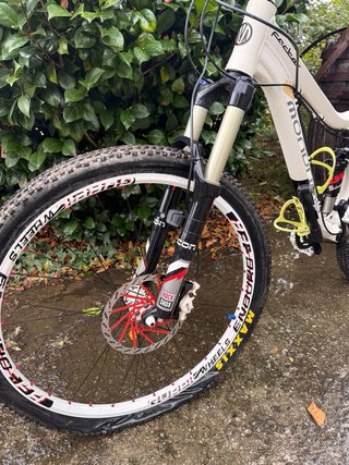Bicicleta Mondraker Doble Suspensión