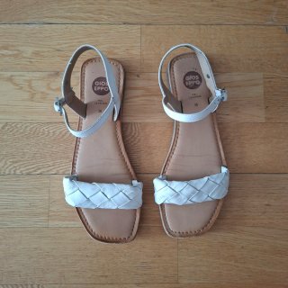 Sandalias T.36. Gioseppo