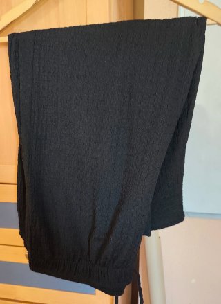 Pantalón ancho mujer talla 50 negro,bajo redondead