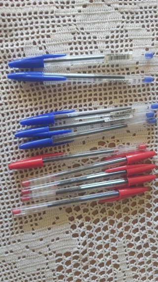 10 penne BIC Cristal blu e rosse