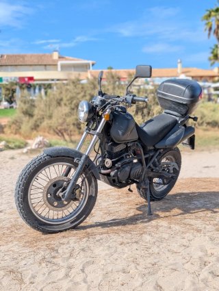 Hyosung 125 Negra