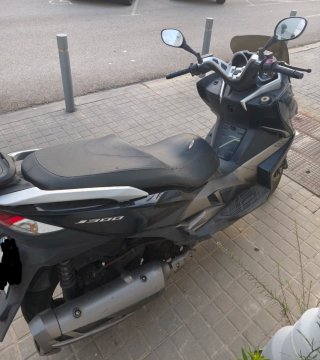 Kawasaki J300 ABS - 46000 Kms