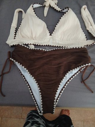 Bikini Beige y Marrón con Volantes