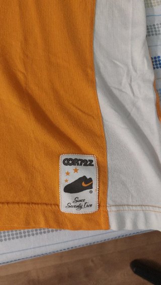 Camiseta Nike Cortez Talla M