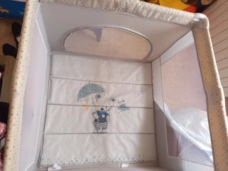 Parque infantil plegable gris 87x87cm.