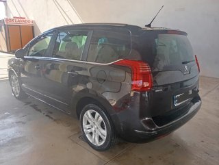 Peugeot 5008 2016