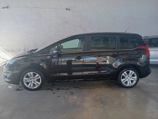 Peugeot 5008 2016