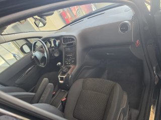 Peugeot 5008 2016