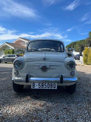 SEAT 600 D