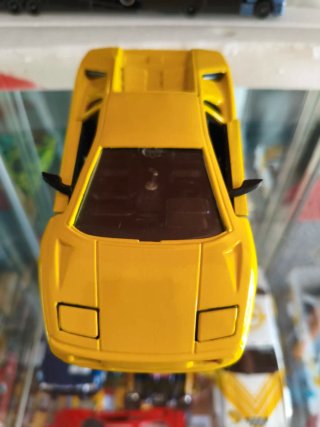 Lamborghini Diablo 1:24