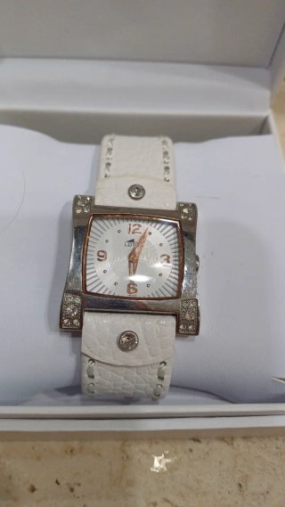 Reloj Lotus Mujer Plata y Blanco