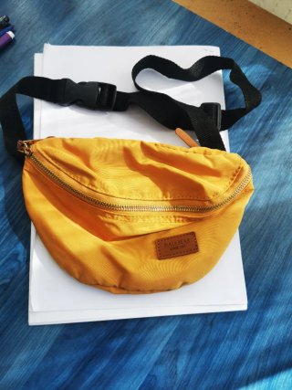Riñonera Pull&Bear Mostaza