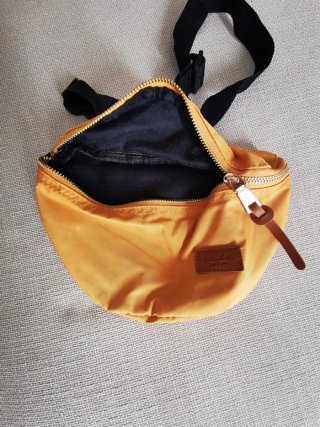 Riñonera Pull&Bear Mostaza