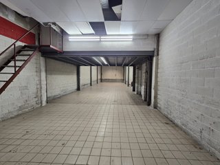 Alquiler Nave Comercial Fene 2.275 +3000 parking