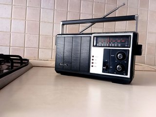 Radio Philips 390 - 2 Band Portable - Funzionante