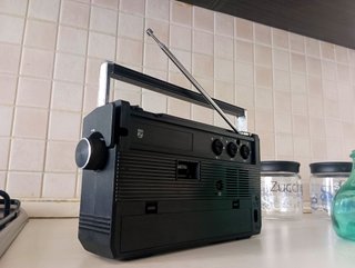 Radio Philips 390 - 2 Band Portable - Funzionante