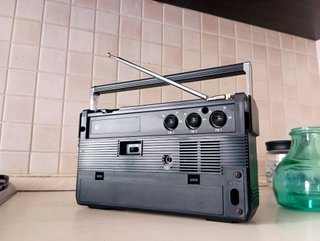 Radio Philips 390 - 2 Band Portable - Funzionante