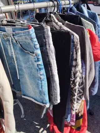 Lote Ropa Hombre, Mujer y Niño (40 prendas)