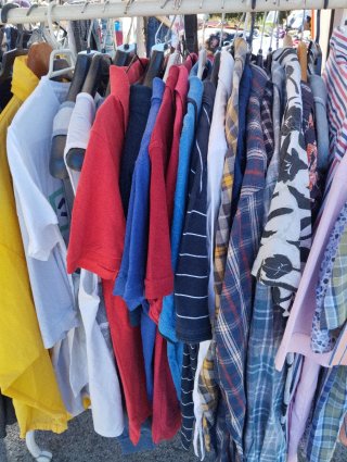 Lote Ropa Hombre, Mujer y Niño (40 prendas)