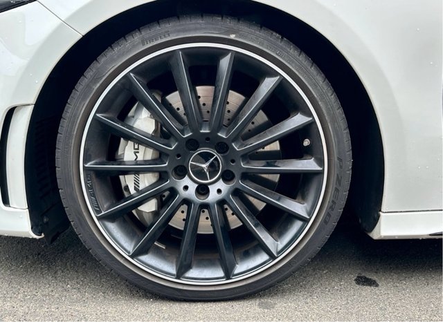 Mercedes a35 amg 306cv✅