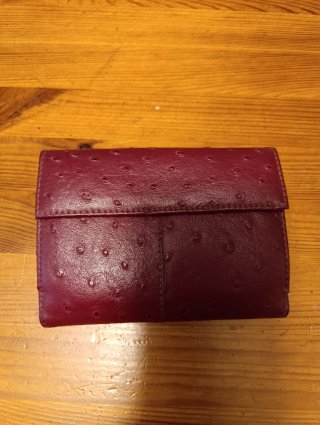 Cartera de piel burdeos